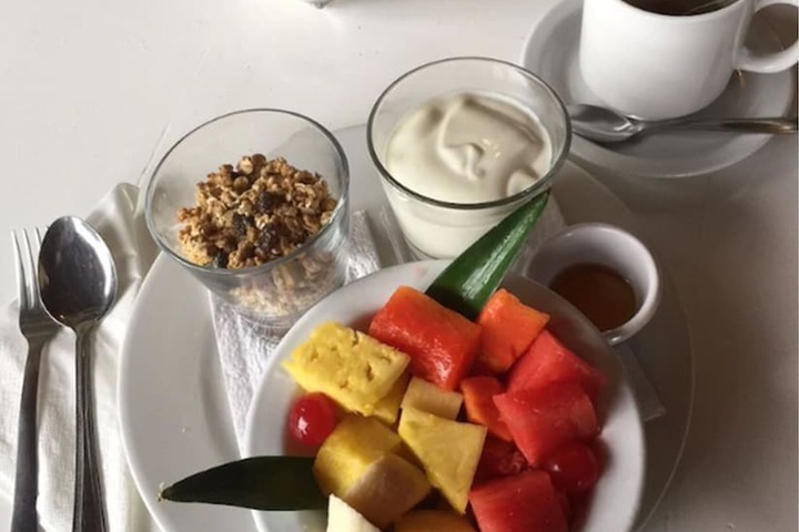 Breakfast/Coffee Service 18 of 34