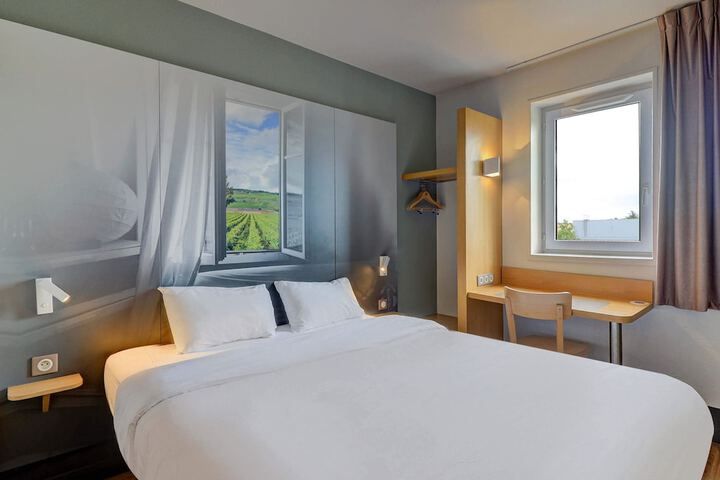 Room 6 of 21
