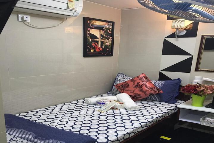 Room 21 of 44