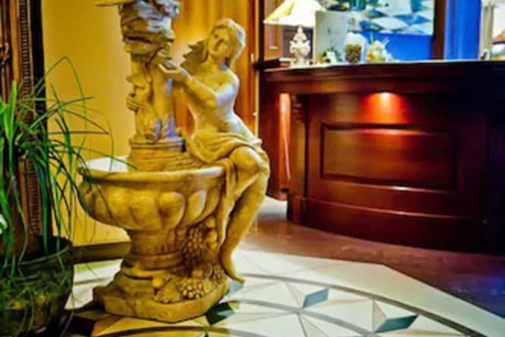 Hotel Lobby