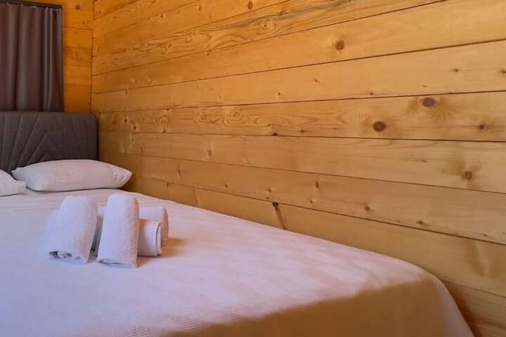 Room 15 of 23