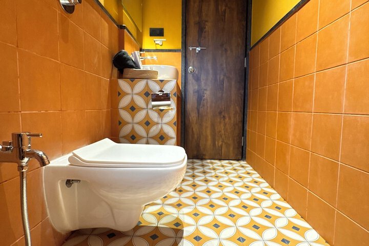 Room 17 of 24