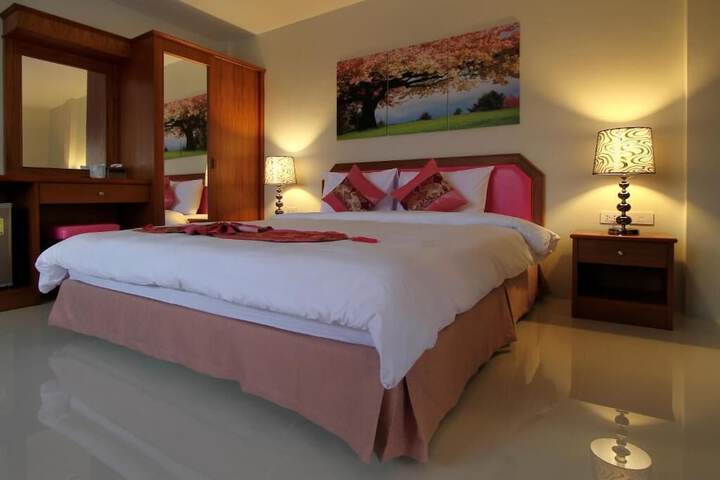 Room 18 of 47