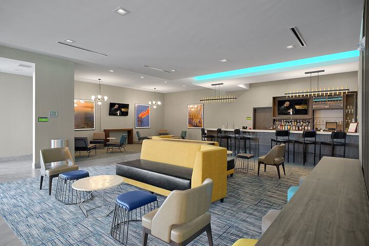 Lobby lounge