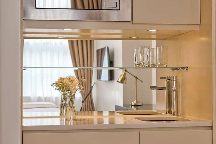 Private kitchenette