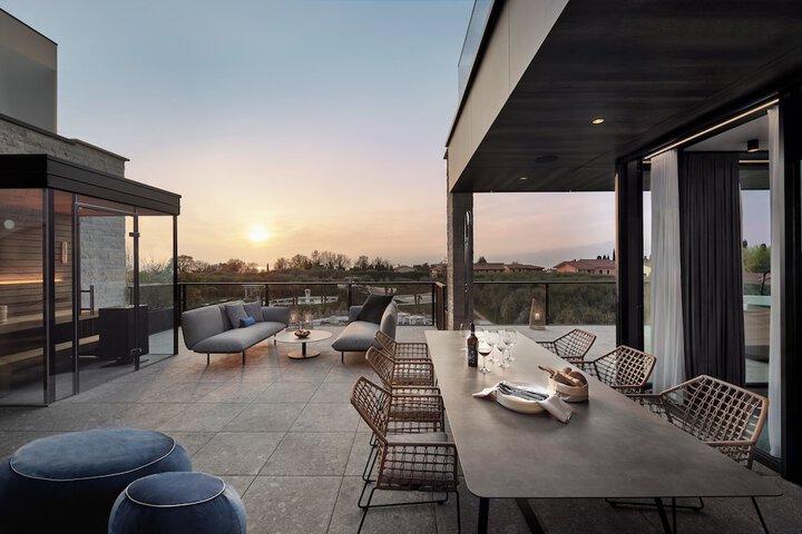 Terrace/Patio 42 of 103