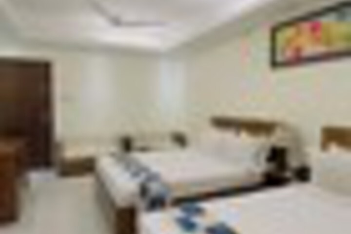 Room 68 of 117
