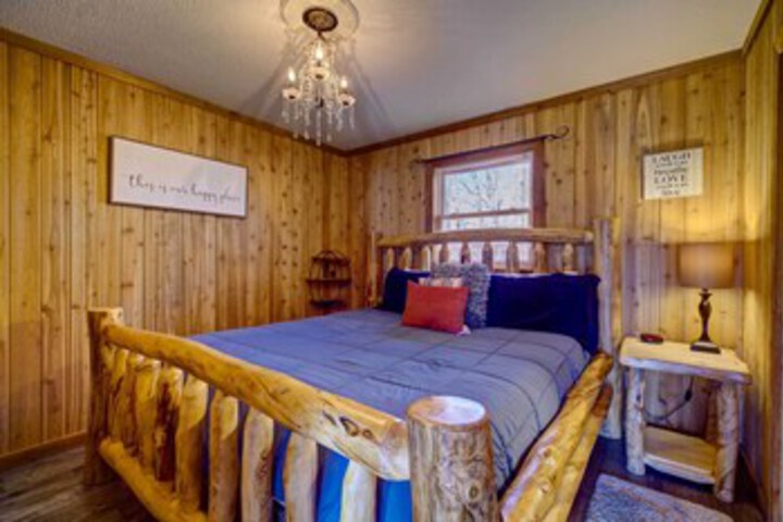 Room 14 of 24