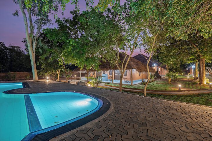 Pool 33 of 62