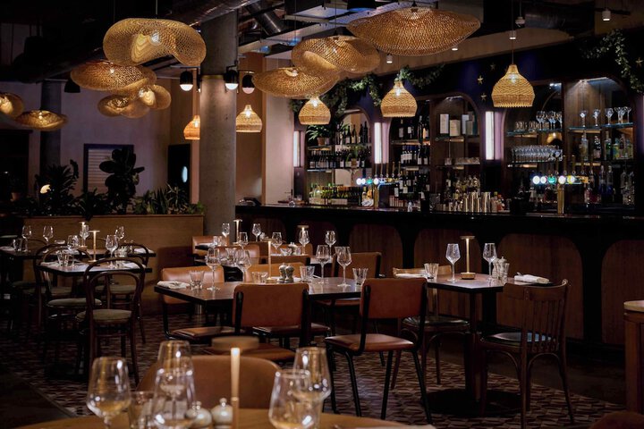 Dining 59 of 68