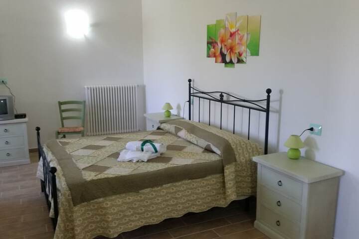 Room 6 of 61