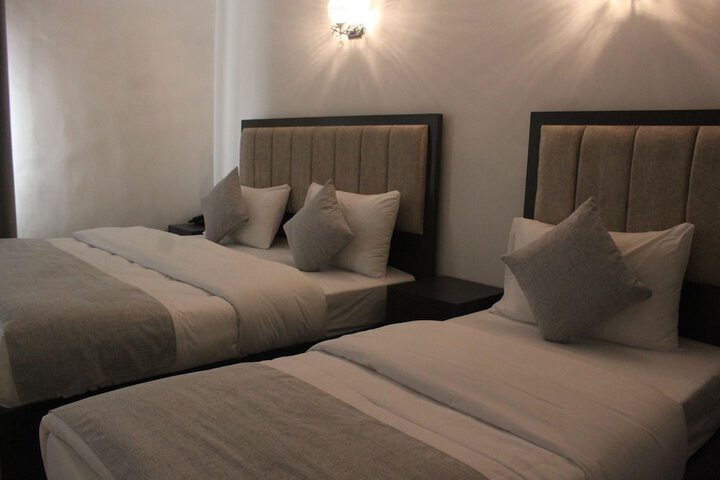 Room 7 of 62