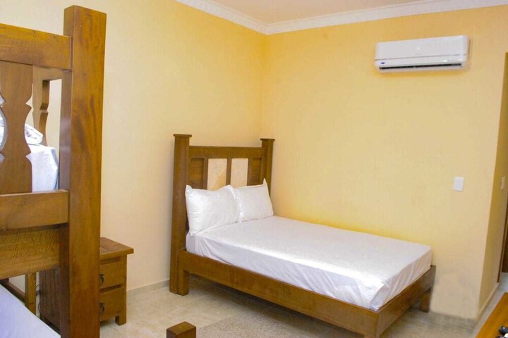 Room 14 of 43