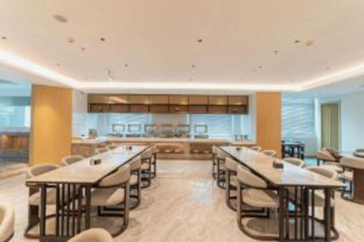Vienna Hotel (Wanzhou Wuqiao South Station)