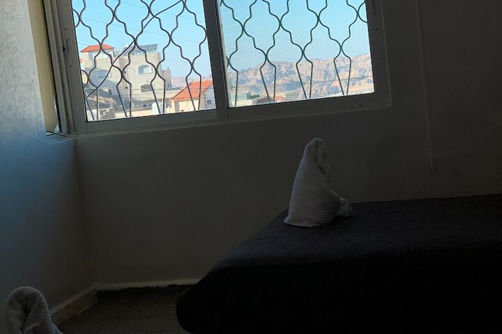 Room 8 of 22