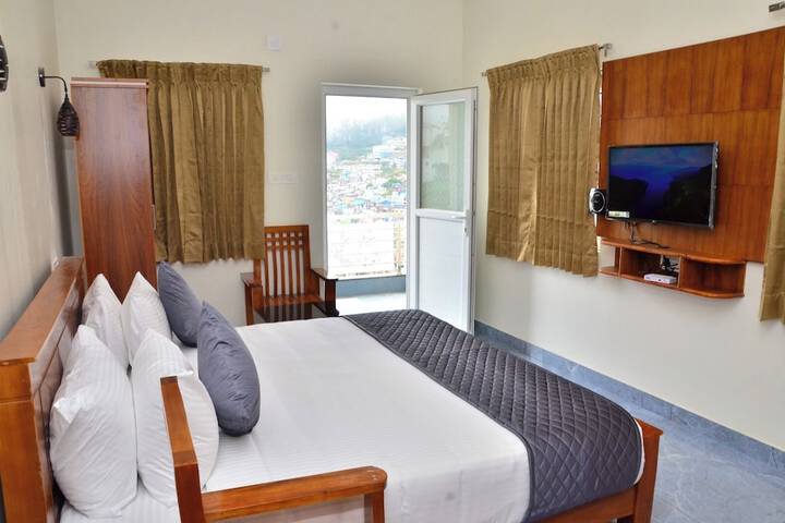 Room 13 of 21