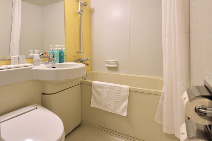 Room 14 of 21