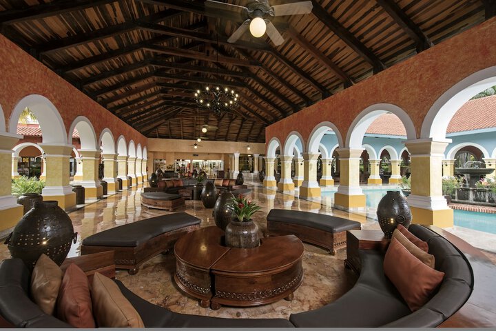 Hotel Interior 4 of 102