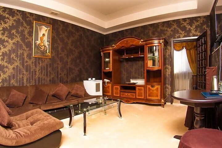 Room 18 of 45