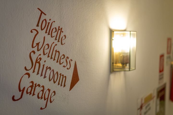 Hotel Interior 88 of 118