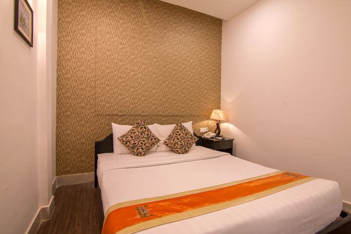 Room 18 of 38