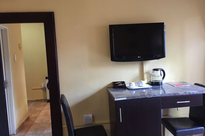 Room 5 of 34