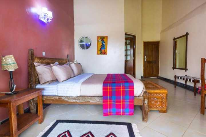 Room 9 of 35