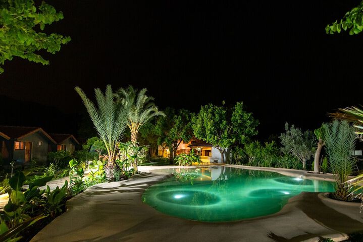 Pool 59 of 91