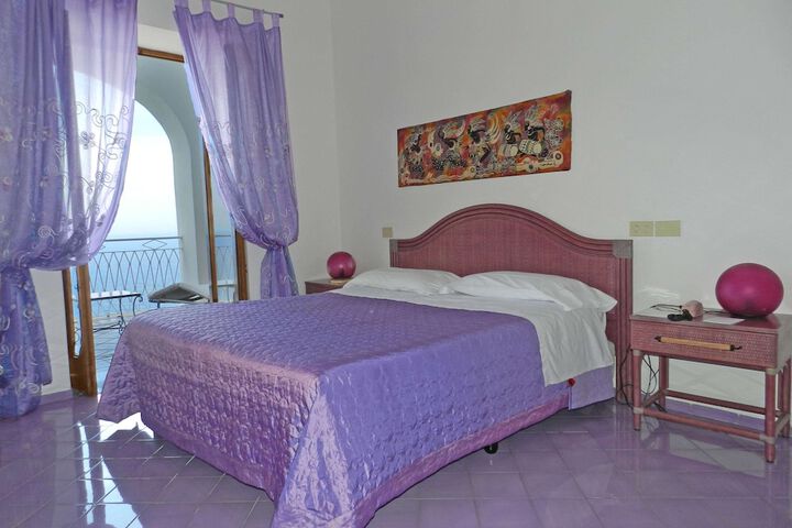 Room 17 of 108