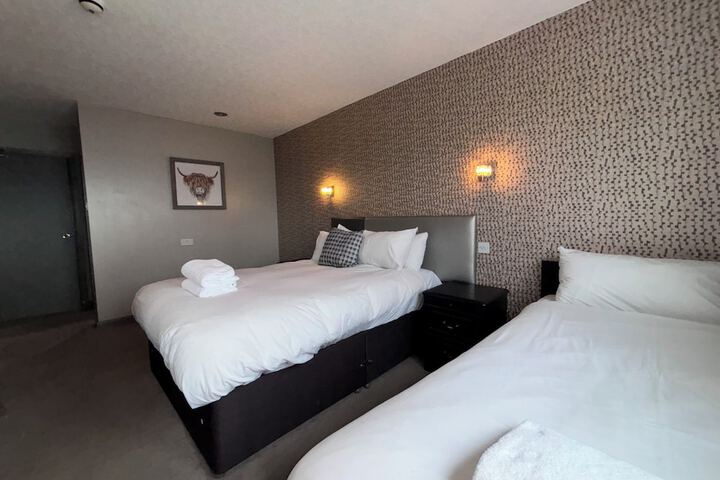 Room 40 of 106
