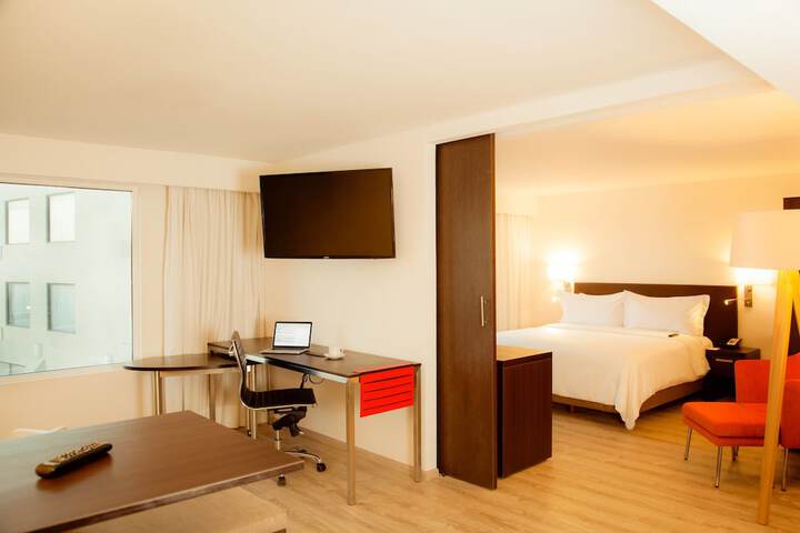 Room 25 of 52