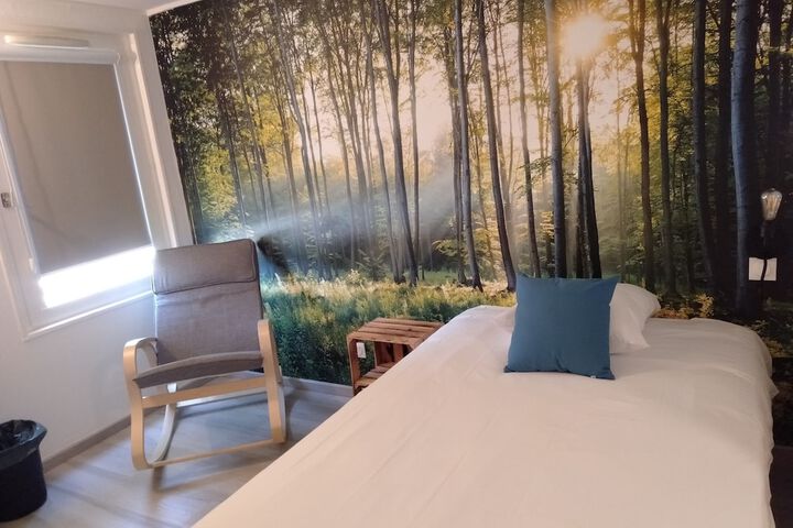 Room 8 of 29