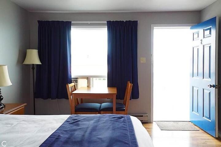 Room 2 of 30