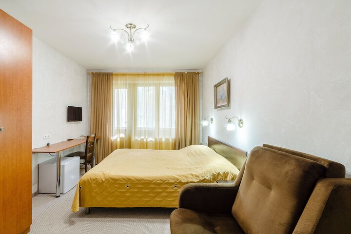 Room 5 of 37