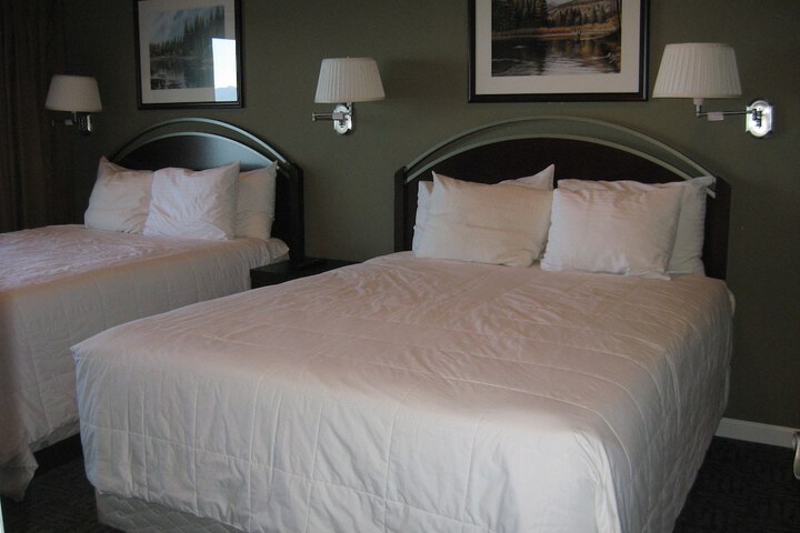 Room 7 of 82