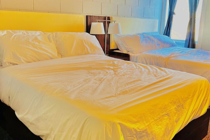 Room 4 of 14