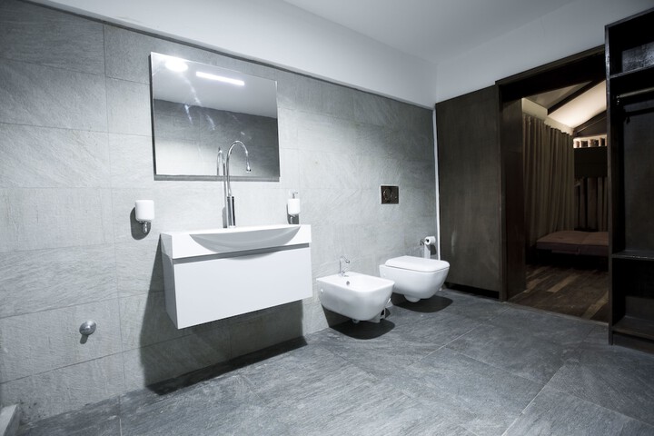 Room 15 of 25