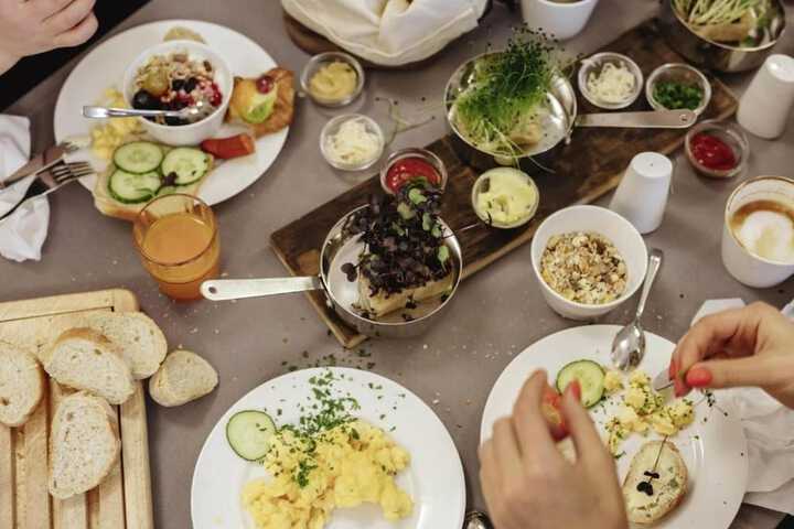 Breakfast buffet