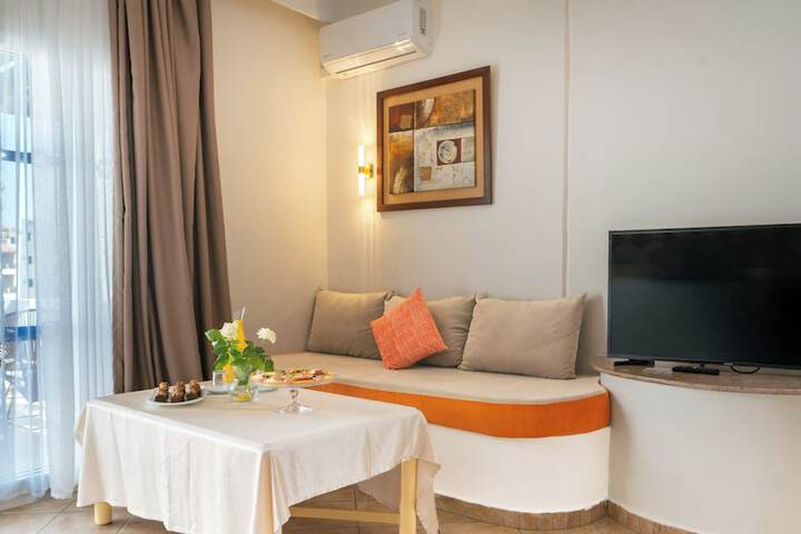 Room 34 of 145
