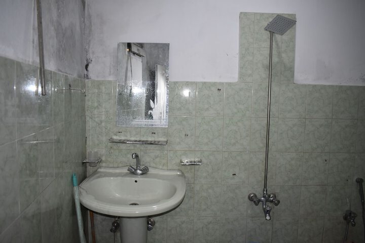 Room 3 of 5