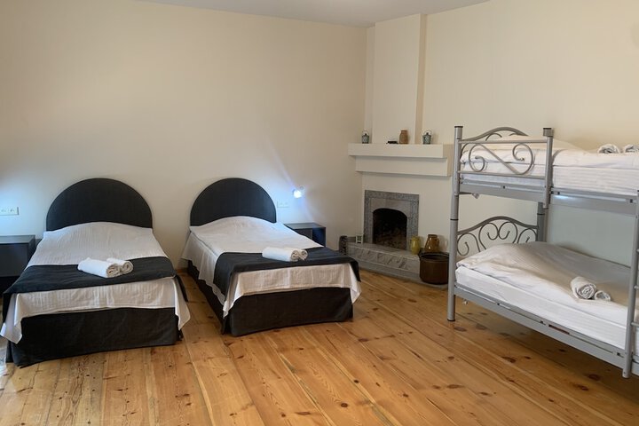 Room 8 of 36