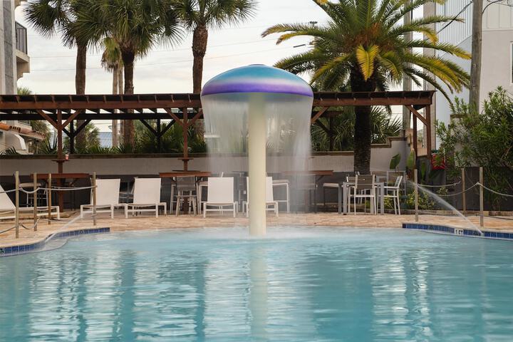 Pool 41 of 58