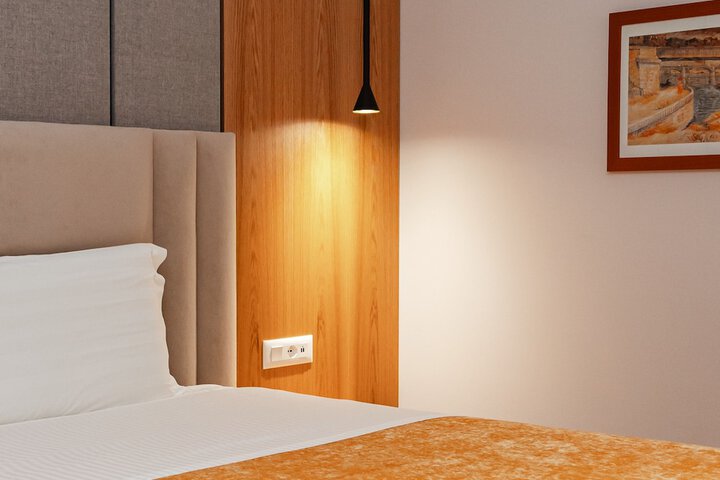 Room 18 of 71