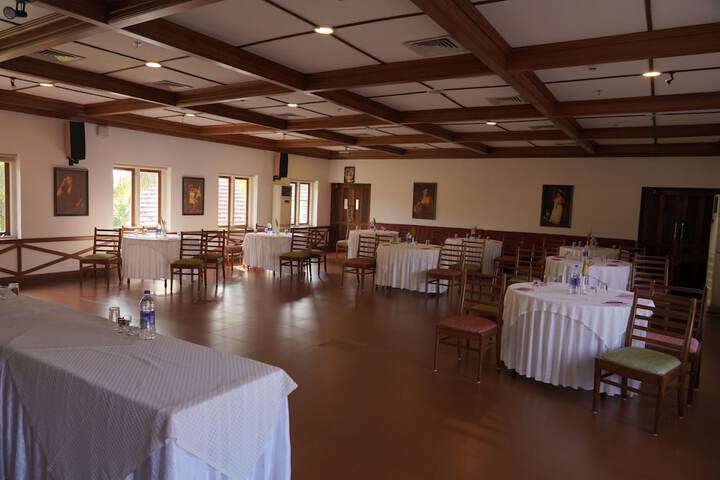 Business Center 117 of 144
