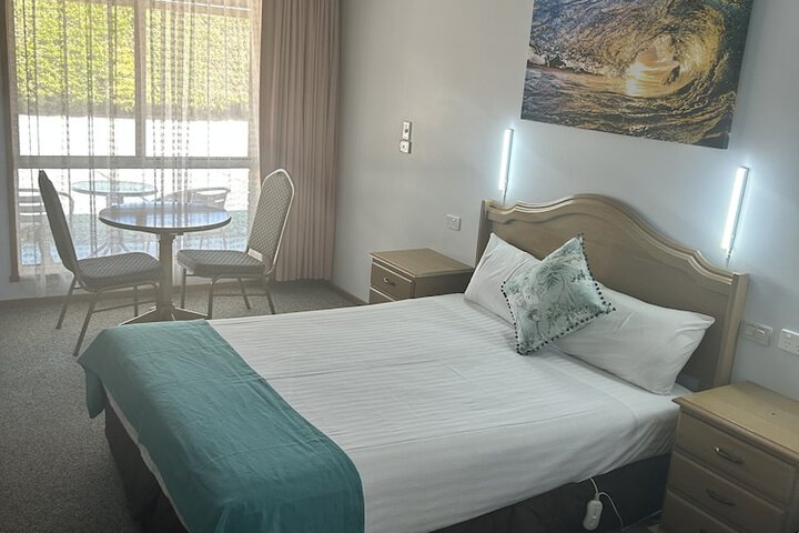 Room 4 of 20