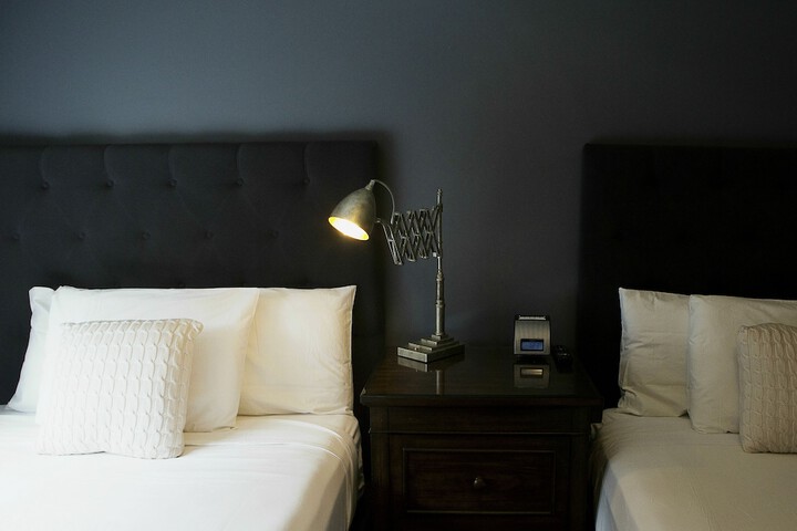 Room 8 of 37