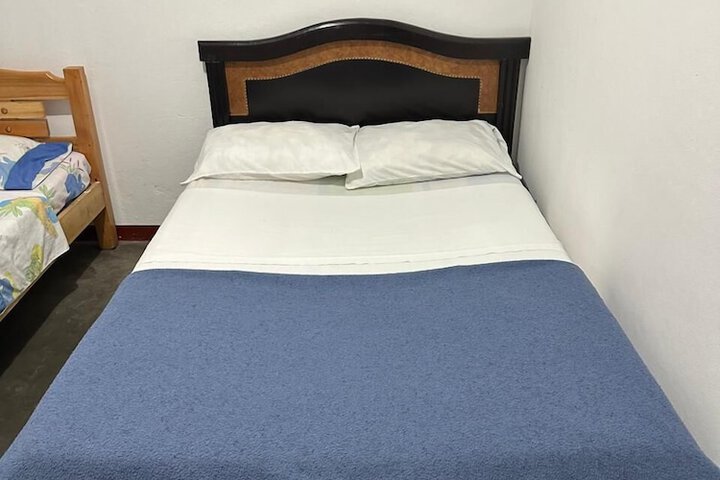 Room 6 of 31