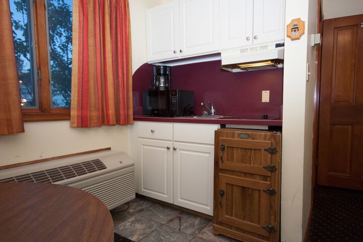 Private kitchenette
