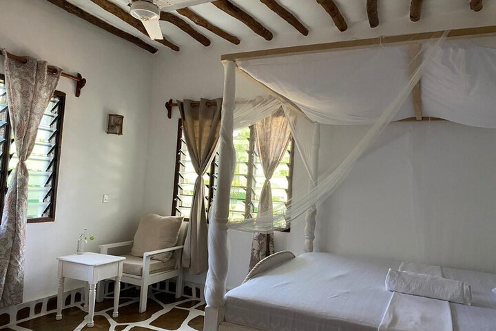 Room 6 of 20
