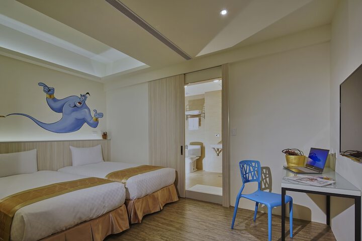 Room 13 of 69
